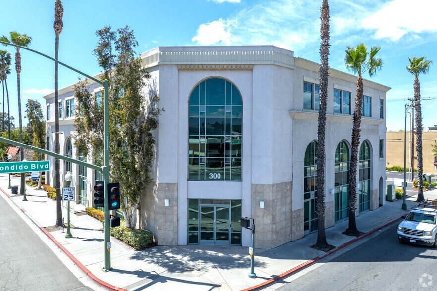 More Photos Of 300 W Grand Ave, Escondido Office For Lease