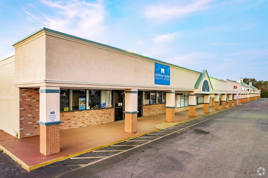 More Photos Of 2700-2738 W Old Highway 441, Mount Dora Unknown For Lease