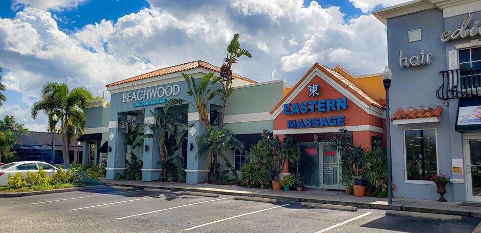 More Photos Of 4022-4058 Tampa Rd, Oldsmar Unknown For Lease