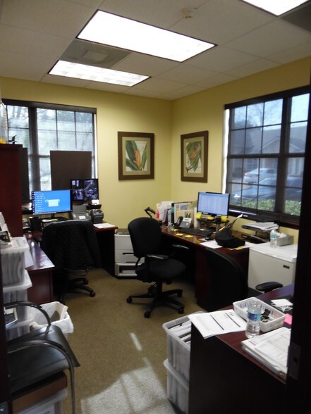 More Photos Of 6789 Southpoint Pky, Jacksonville Medical For Sale