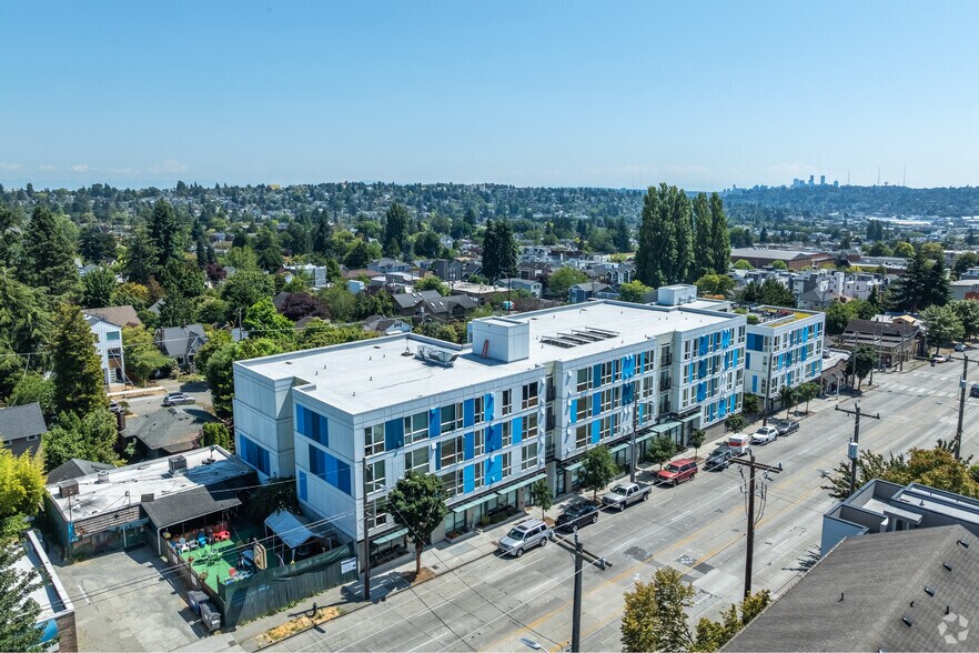 More Photos Of 7016 15th Ave NW, Seattle Apartments For Lease