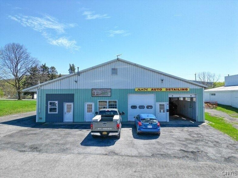 Primary Photo Of 262 Route 5S St, Mohawk Flex For Sale