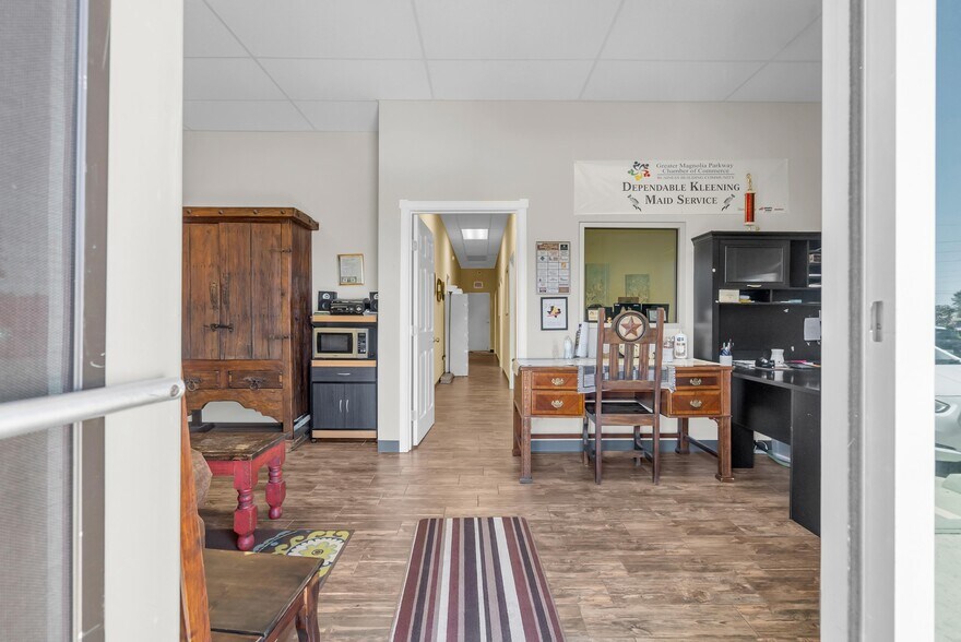 More Photos Of 11828 FM 1488 Rd, Magnolia Storefront Retail Office For Lease