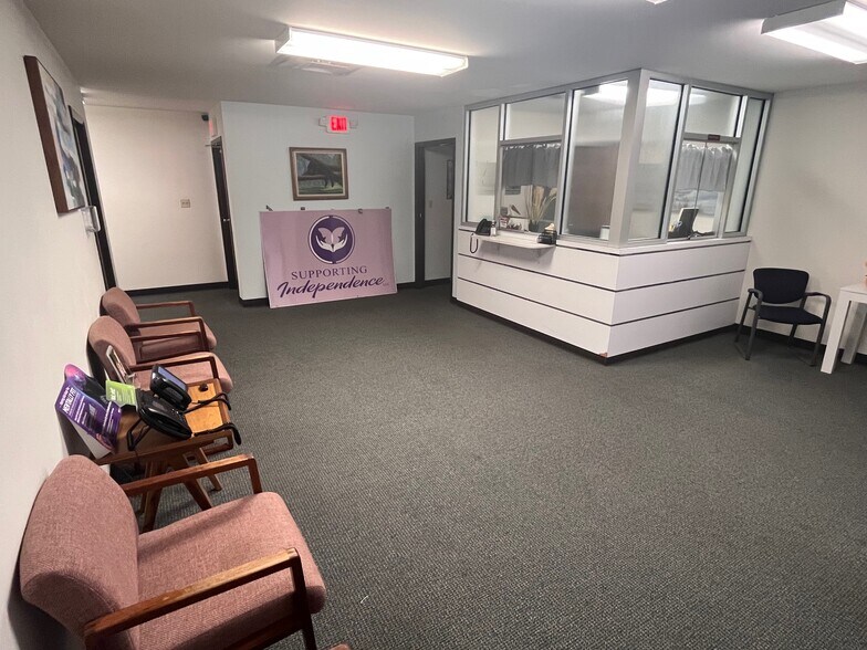 More Photos Of 1130 Vester Ave, Springfield Medical For Lease