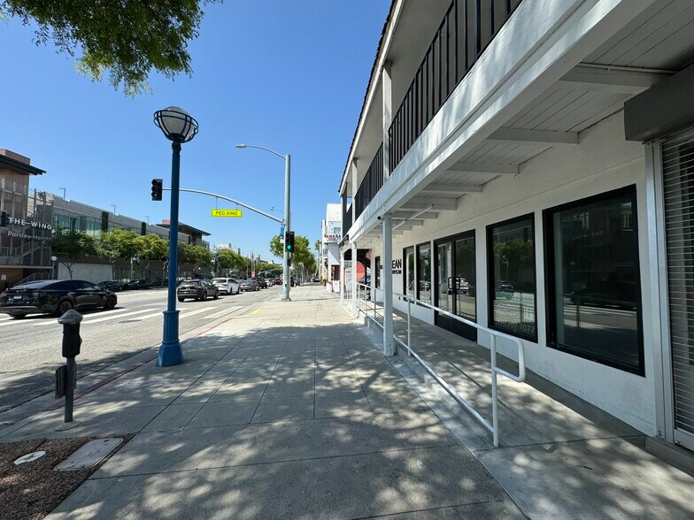 More Photos Of 8543-8555 Santa Monica Blvd, West Hollywood Storefront Retail Office For Lease