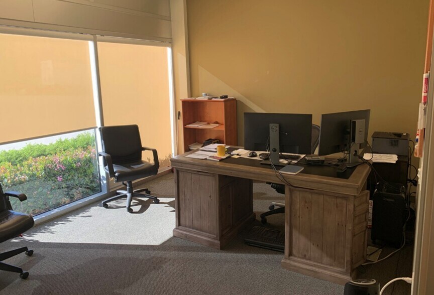 More Photos Of 3233 E Mission Oaks Blvd, Camarillo Industrial For Sale