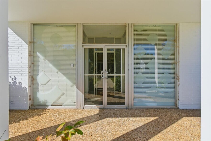 More Photos Of 103 Watson St, Rome Office For Sale