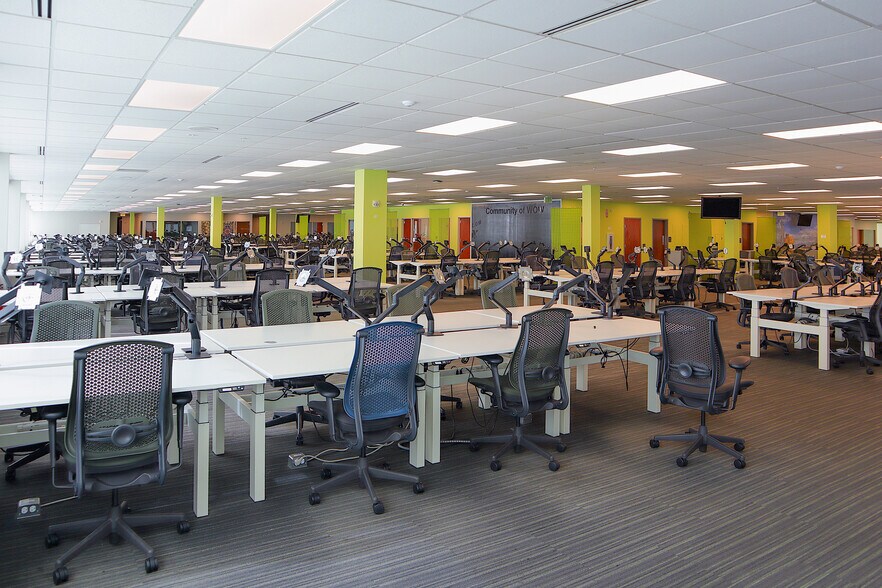 More Photos Of 4147 Eastern Ave SE, Wyoming Office For Sale