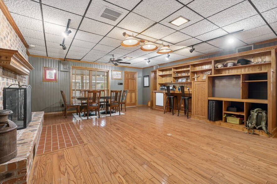 More Photos Of 2355 Jackson League Cir, Brenham Lodge Meeting Hall For Sale
