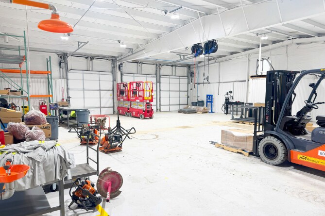 More Photos Of 2920 Lee Ave, Sanford Industrial For Sale