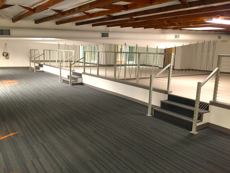 More Photos Of 104 W Anapamu St, Santa Barbara Office For Lease