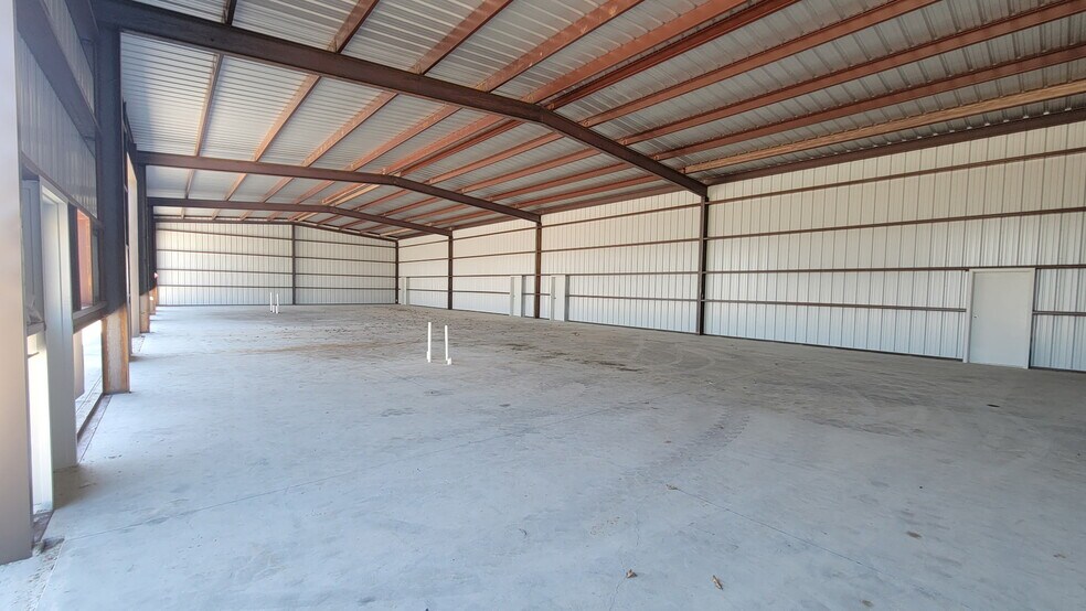 More Photos Of 5988 TX 34, Quinlan Industrial For Lease