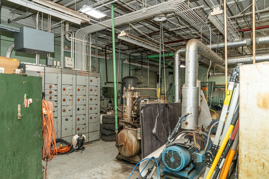 More Photos Of 2580 Highway 46, Heflin Warehouse For Sale