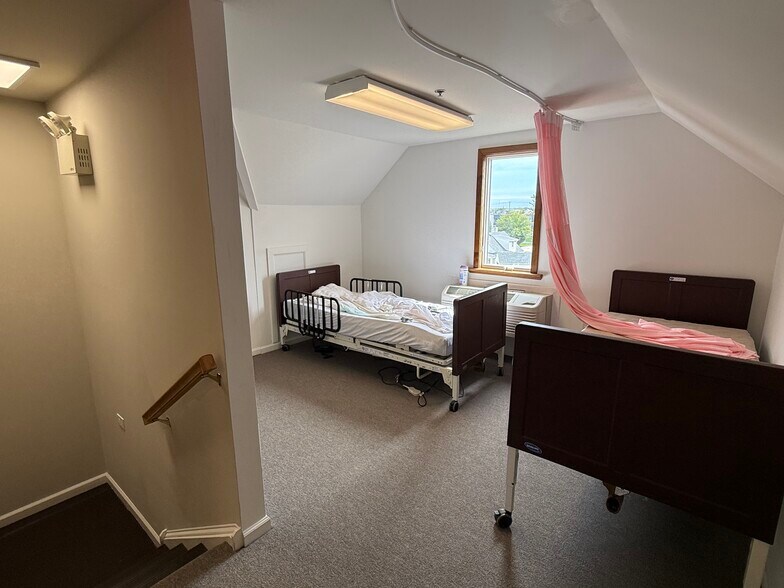 More Photos Of 144 Ivy Ln, King Of Prussia Medical For Sale
