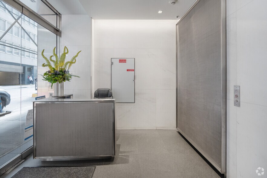 More Photos Of 10 E 38th St, New York Loft Creative Space For Lease