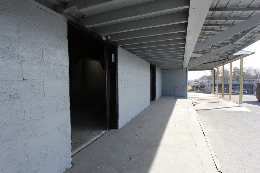 More Photos Of 36 Walnut St, Thurmont Warehouse For Lease