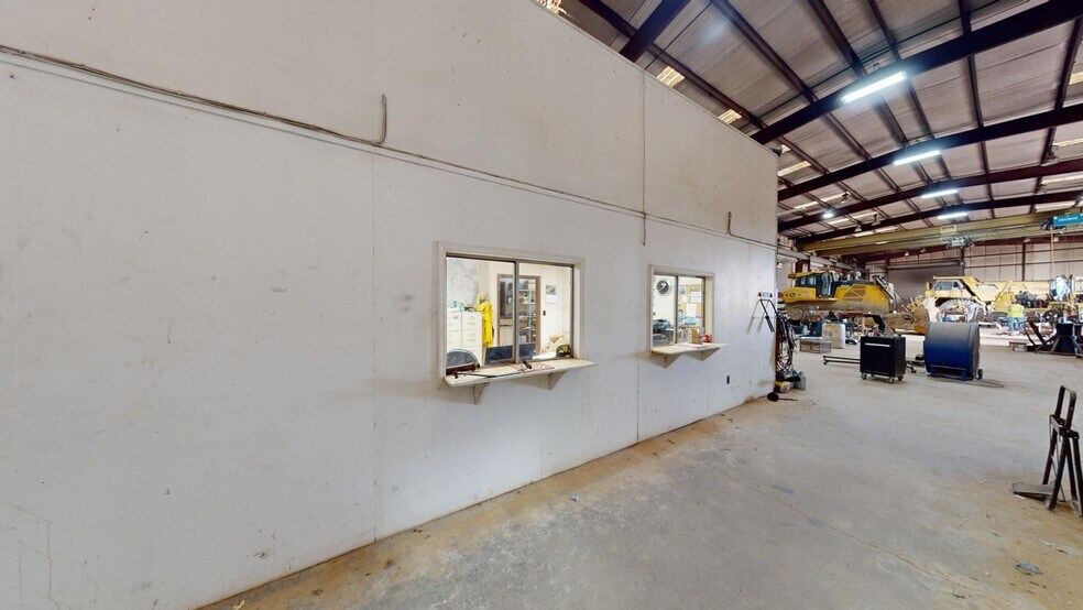 More Photos Of 11708 GA Highway 24 W, Sandersville Warehouse For Sale