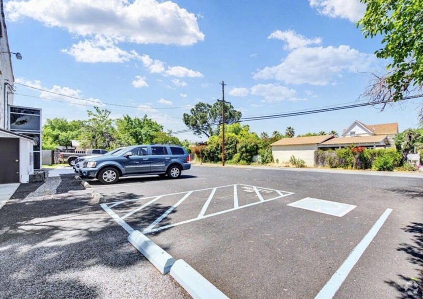 More Photos Of 618 4th St, Corning Office For Sale
