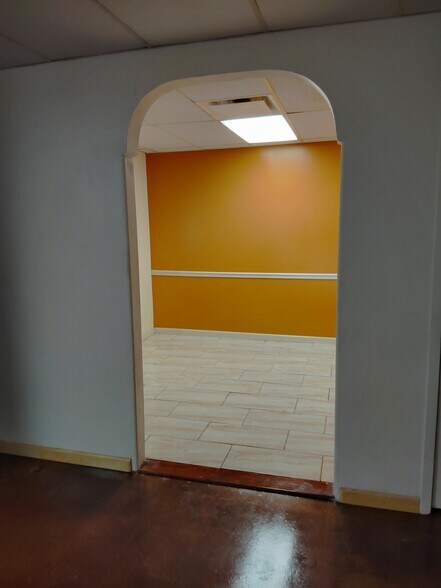 More Photos Of 2511 National Dr, Garland Industrial For Sale