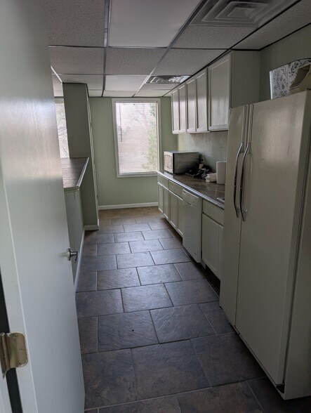 More Photos Of 4024 N Lincoln Blvd, Oklahoma City Coworking Space