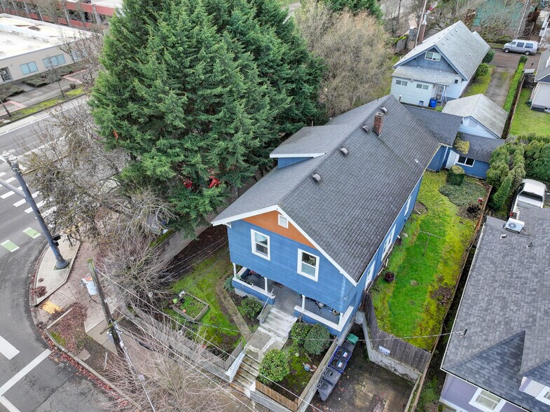 More Photos Of 1512 Franklin St, Vancouver Apartments For Sale