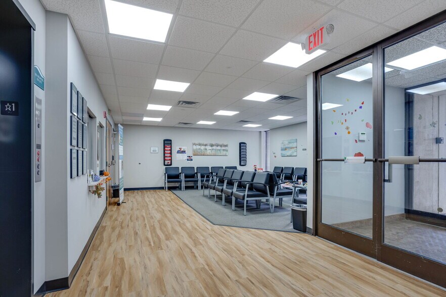 More Photos Of 3610 Bush St, Raleigh Medical For Lease