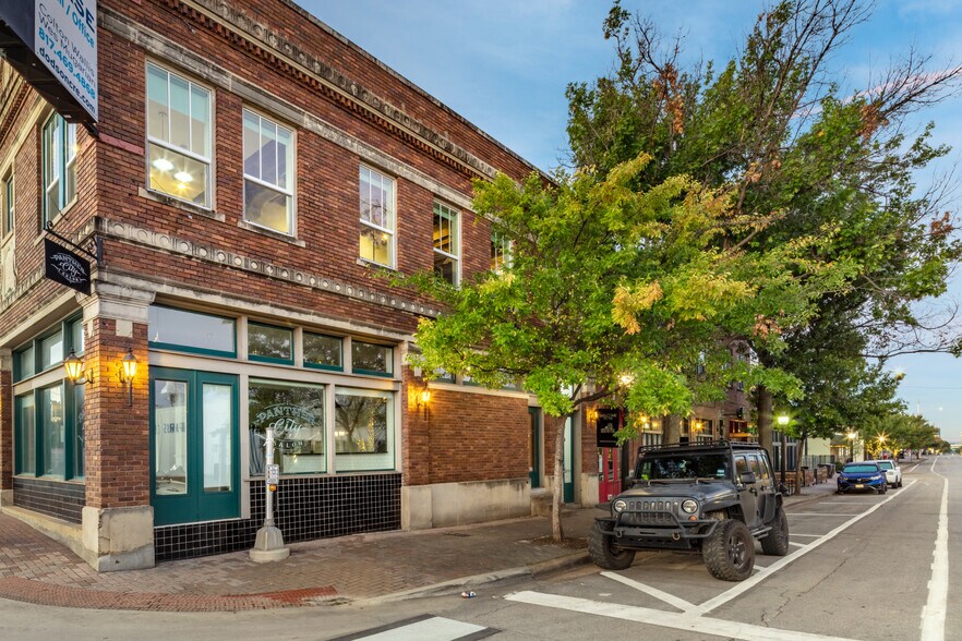 More Photos Of 701 W Magnolia Ave, Fort Worth Unknown For Lease