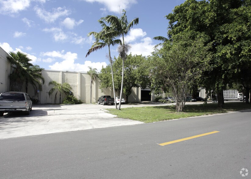 More Photos Of 601 NW 12th Ave, Pompano Beach Warehouse For Sale