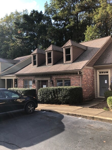 More Photos Of 1029-1057 Dresser Ct, Raleigh Office For Sale