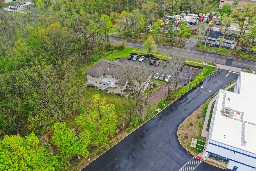 More Photos Of 455 Newark Pompton Tpke, Wayne Office Residential For Sale