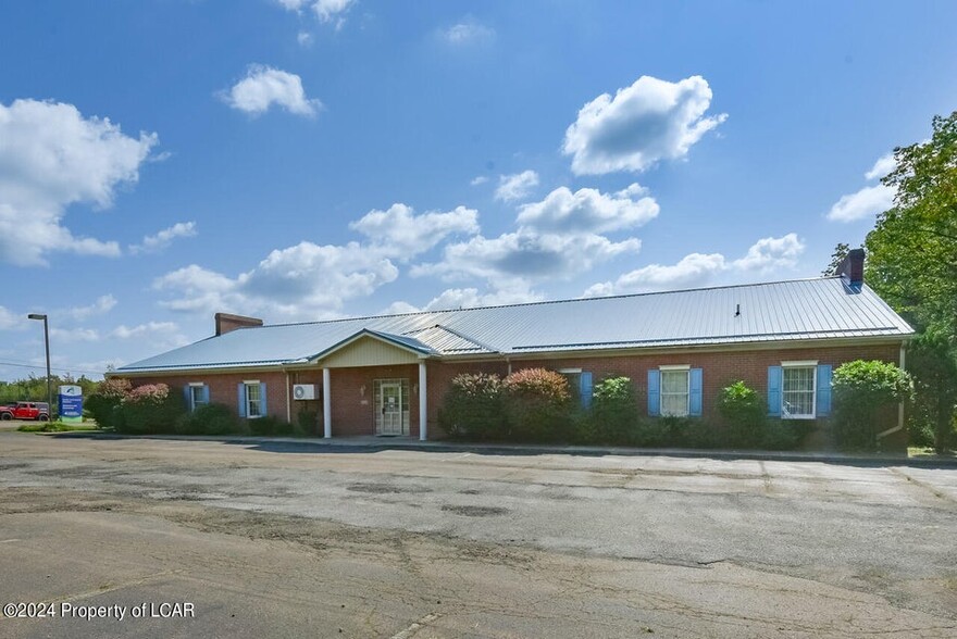 Primary Photo Of 832 Airport Rd, Hazle Township Medical For Sale