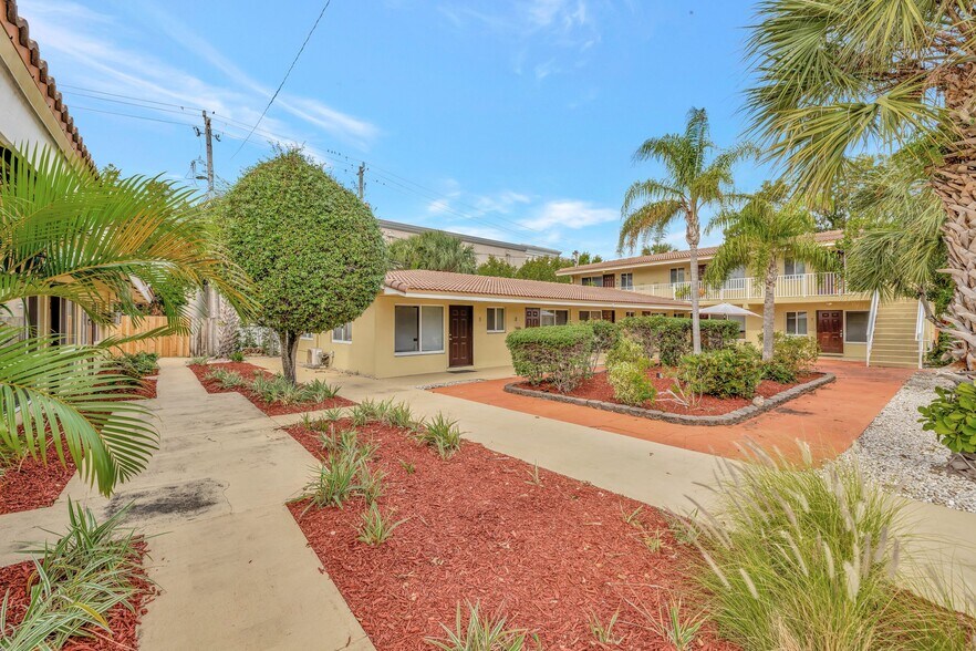 More Photos Of 2901 Middle River Dr, Fort Lauderdale Apartments For Sale