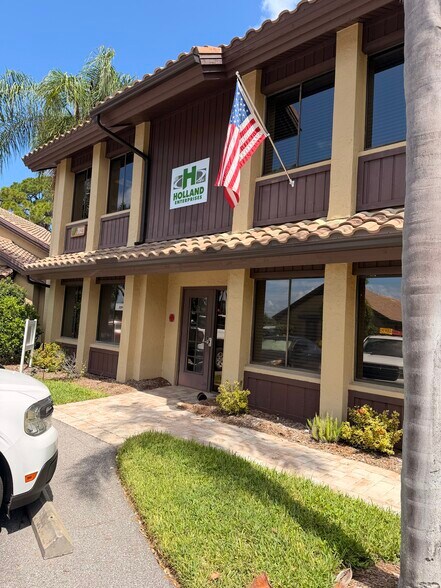 Primary Photo Of 7021 S Tamiami Trl, Sarasota Office For Sale