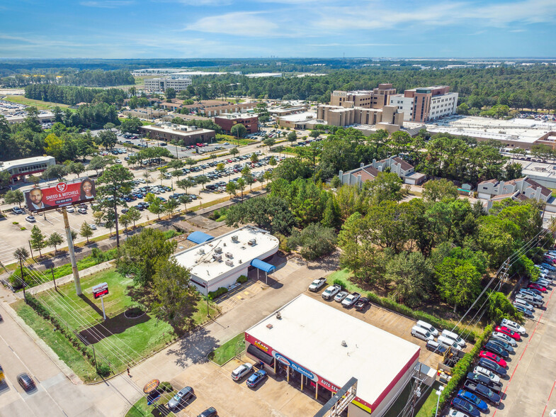 Primary Photo Of 19007 Highway 59 N, Humble Medical For Sale