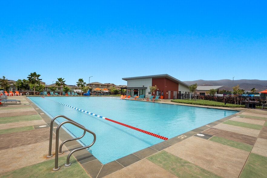 More Photos Of 91-3633 Kauluakoko St, Ewa Beach Apartments For Sale