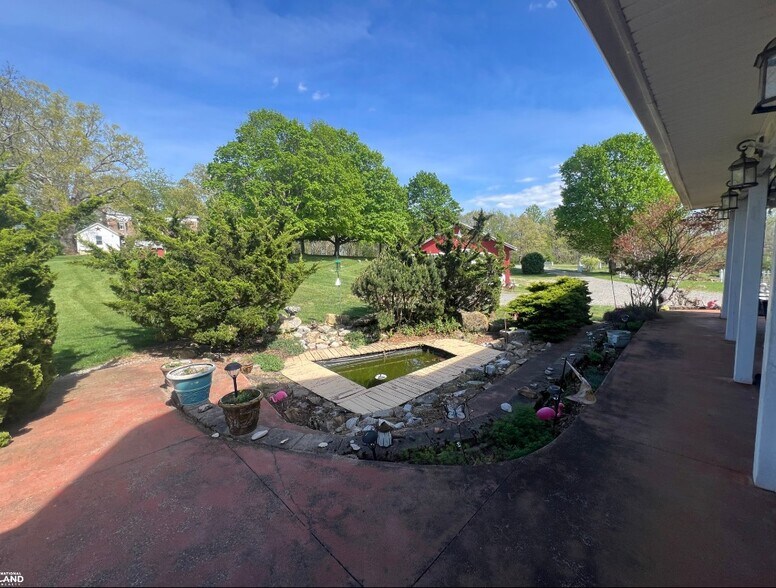 More Photos Of 5189 Rockwood Rd, Dublin Lodge Meeting Hall For Sale