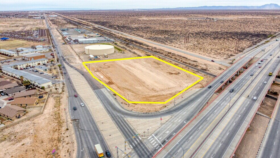 More Photos Of 10100 Railroad Dr., El Paso Warehouse For Lease