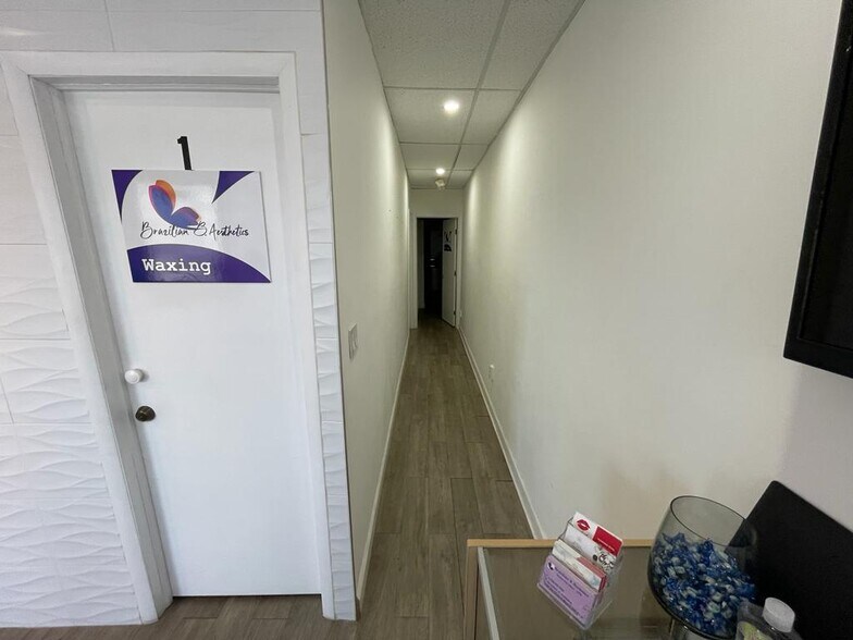 More Photos Of 6890 W Flagler St, Miami Storefront Retail Office For Lease