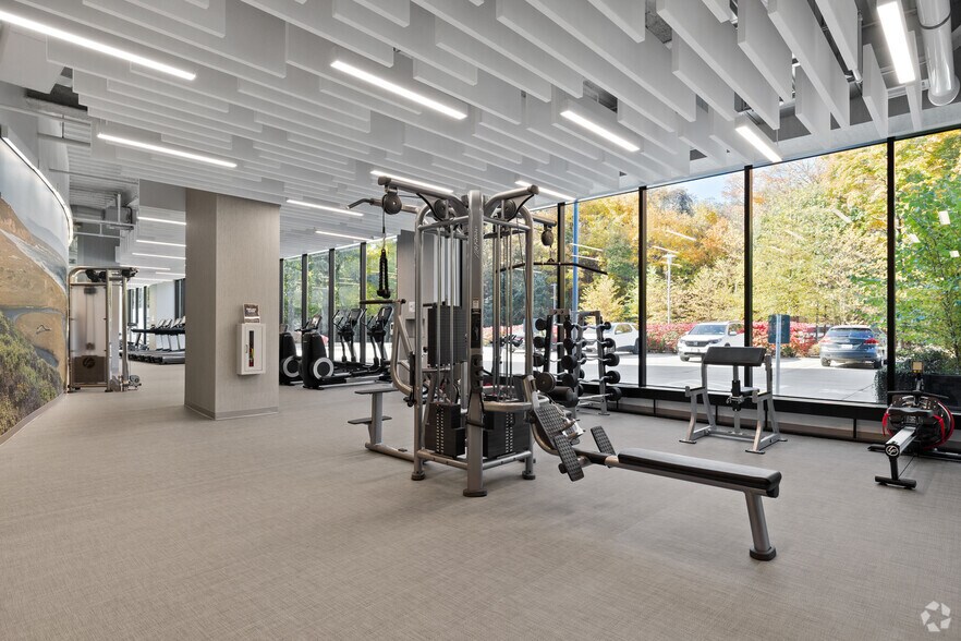 More Photos Of 801 Main Ave, Norwalk Unknown For Lease