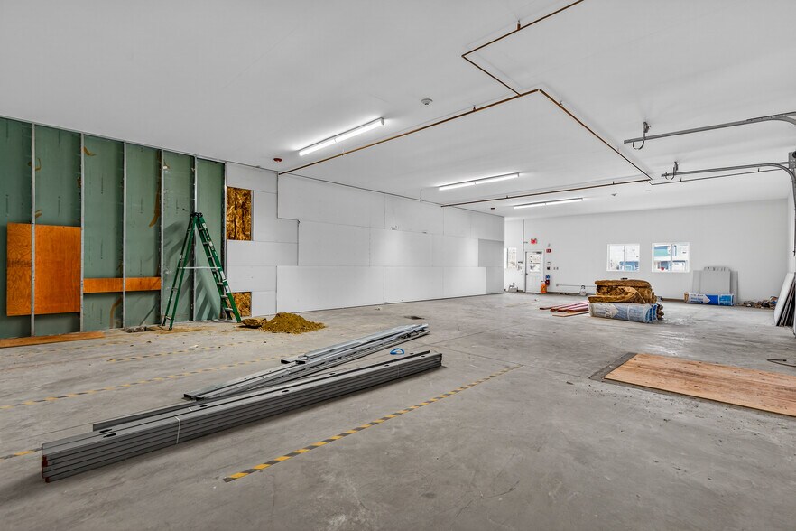 More Photos Of 430 Chapel Hill Rd, Oakdale Freestanding For Lease