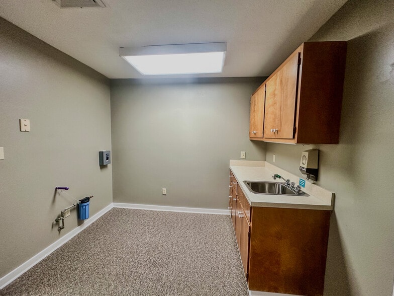 More Photos Of 8028 Myrtle Trace Dr, Conway Medical For Lease