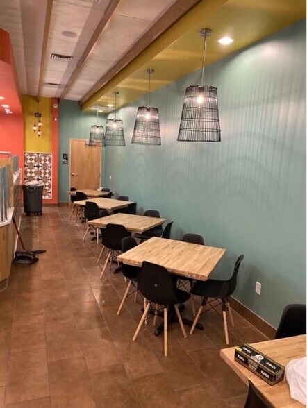 More Photos Of 7673 Perkins Rd, Baton Rouge Storefront For Lease