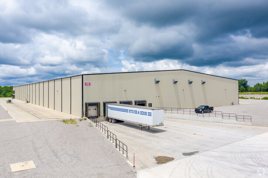 More Photos Of 575 Technology Dr, Sparta Warehouse For Sale