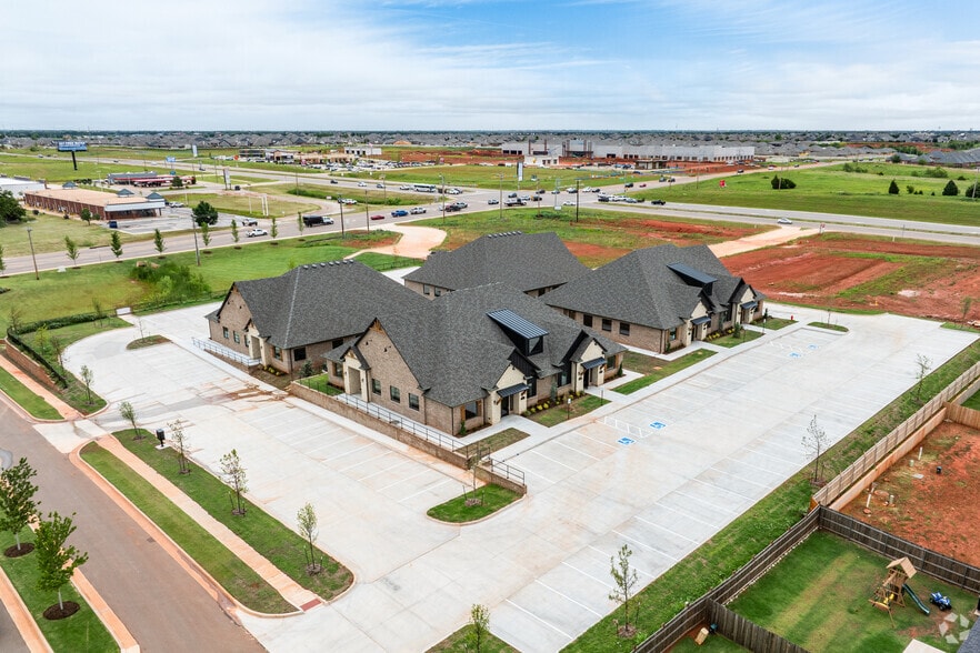 More Photos Of 17800 Knox Farm Rd, Edmond Unknown For Lease