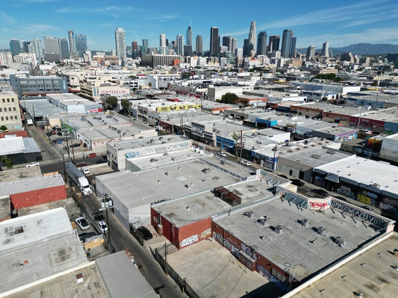 More Photos Of 1116 E 12th St, Los Angeles Warehouse For Lease