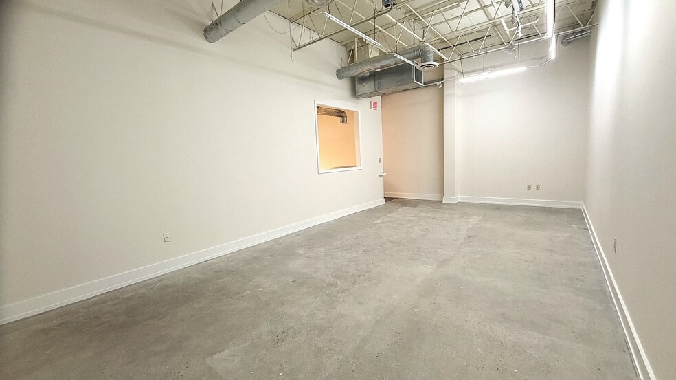 More Photos Of 1320 Ellsworth Industrial Dr, Atlanta Loft Creative Space For Sale