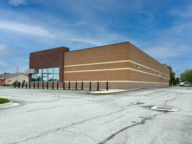 More Photos Of 1000 N Williams St, Paulding Drugstore For Sale