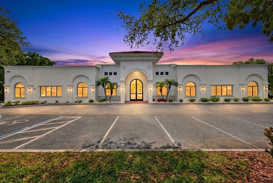 Primary Photo Of 3820 Via Del Rey, Bonita Springs Medical For Sale