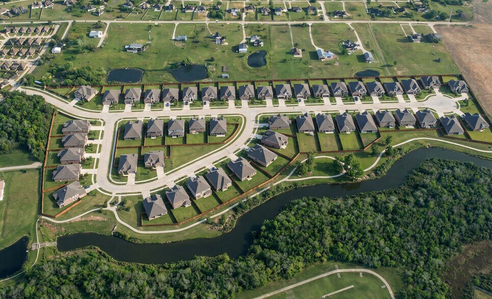 More Photos Of LONE STAR Bnd, Montgomery Land For Sale