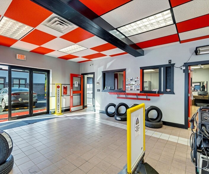 More Photos Of 110 N Courtland St, East Stroudsburg Auto Dealership For Sale